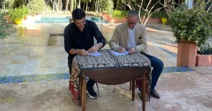Marrakech: Les Fondations Ali Zaoua et Jardin Majorelle, partenaires en faveur des jeunes Nabil Ayouch, fondation Ali Zaoua signe partenariat avec fondation jardin majorelle - freenews - Maroc - 21/10/24