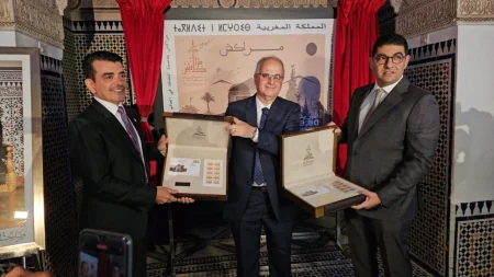Barid Al-Maghrib dévoile le timbre commémoratif de Marrakech Le Groupe Barid Al-Maghrib a émis un timbre-poste commémoratif pour Marrakech - freenews - Maroc - 10/12/24
